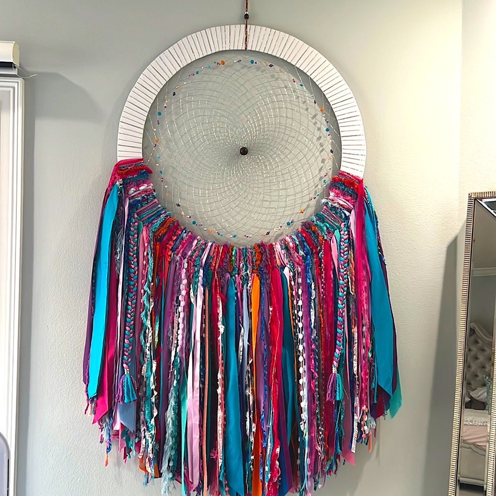 “GIANT DREAM CATCHER” 5-1/2 down and 3-1/2 ft across!